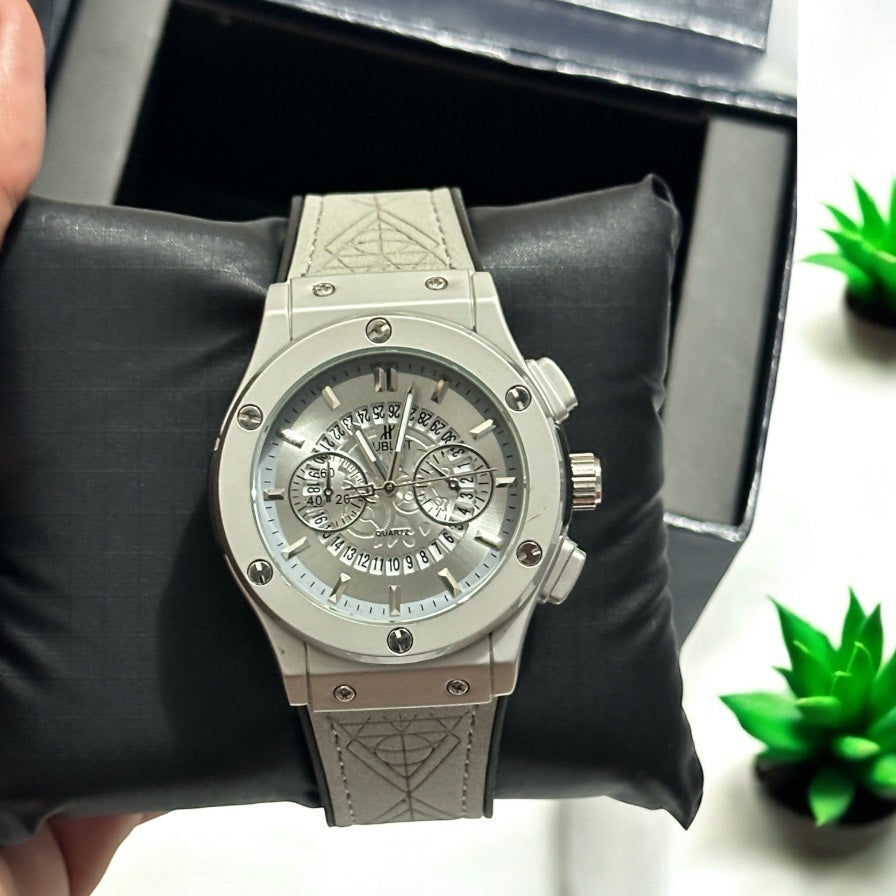 Premium Waterproof Luxury Chronograph Watch – Elegant & Durable Design