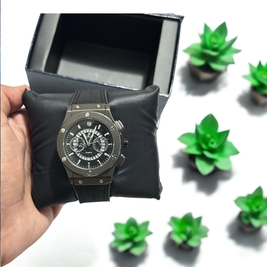 Premium Waterproof Luxury Chronograph Watch – Elegant & Durable Design